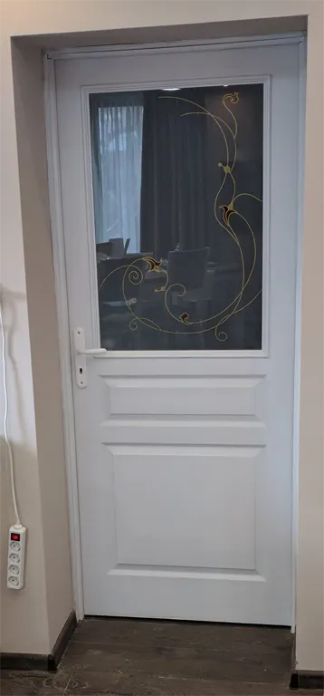 Интериорна врата за хотел бяла